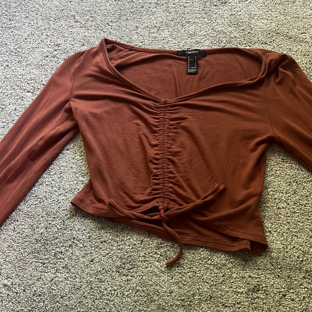 Forever 21 cute long sleeve scrunch top size: s color: copper